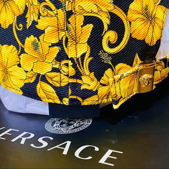 Versace Unisex Barocco Hibiscus Print Hat - Picture 8 of 13